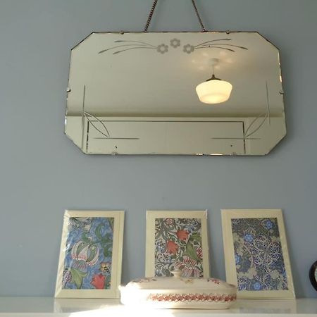 Charming English Style Studio Flat ลอนดอน ภายนอก รูปภาพ
