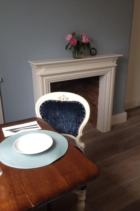 Charming English Style Studio Flat ลอนดอน ภายนอก รูปภาพ